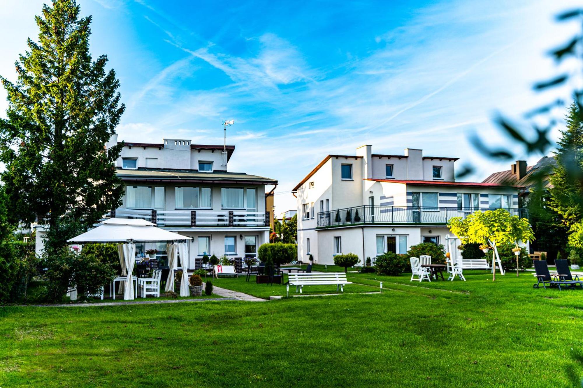 Avista Mielno Hotel Unieście Екстериор снимка
