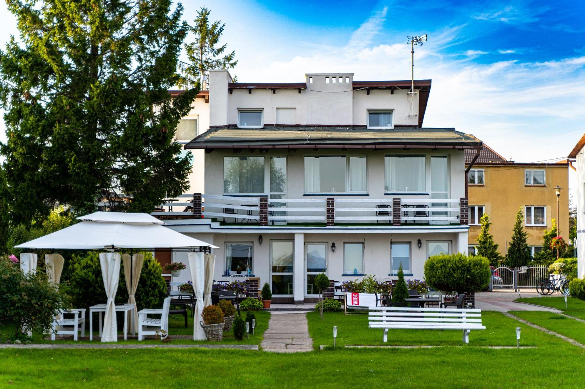 Avista Mielno Hotel Unieście Екстериор снимка