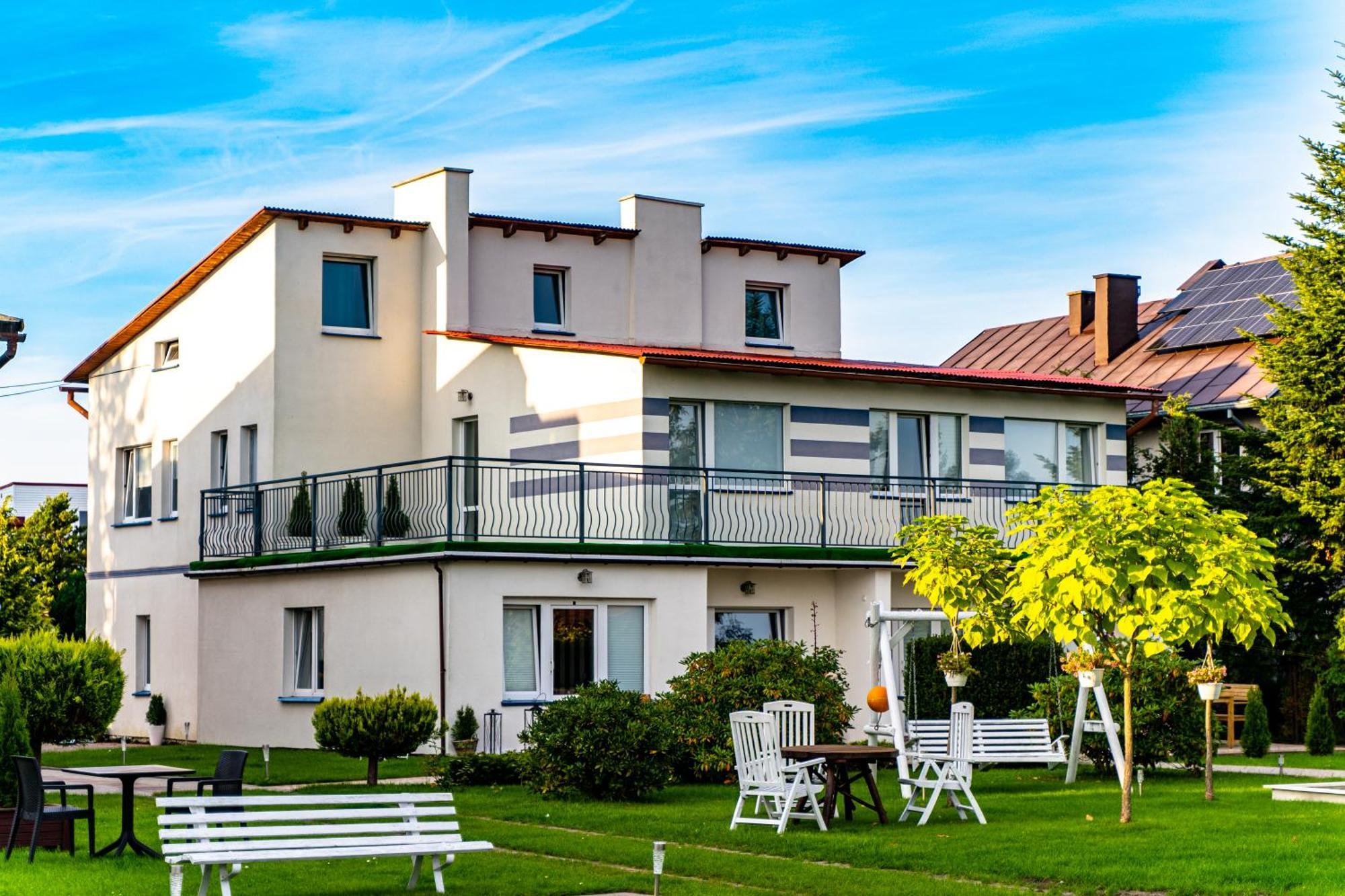 Avista Mielno Hotel Unieście Екстериор снимка