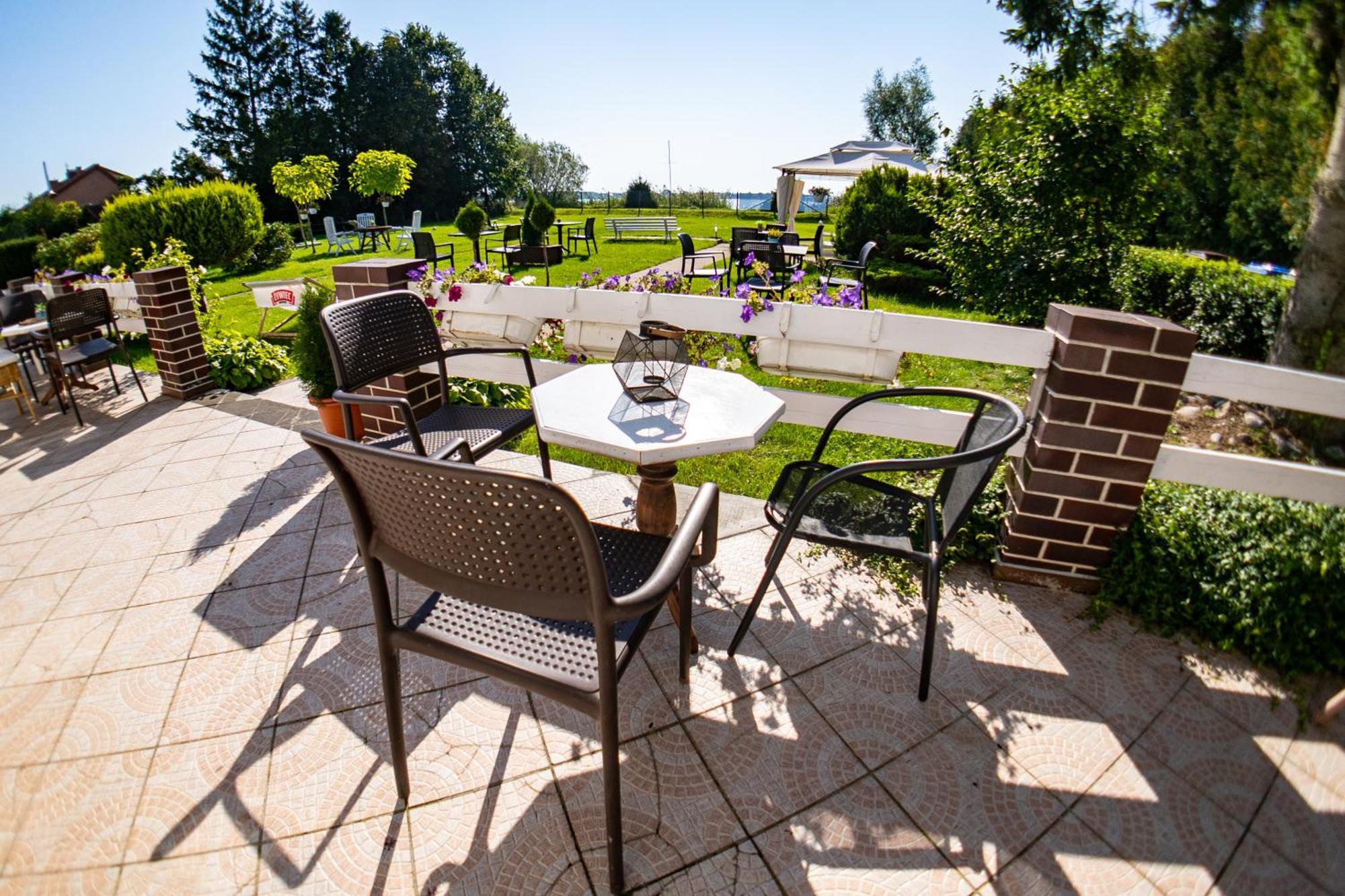 Avista Mielno Hotel Unieście Екстериор снимка
