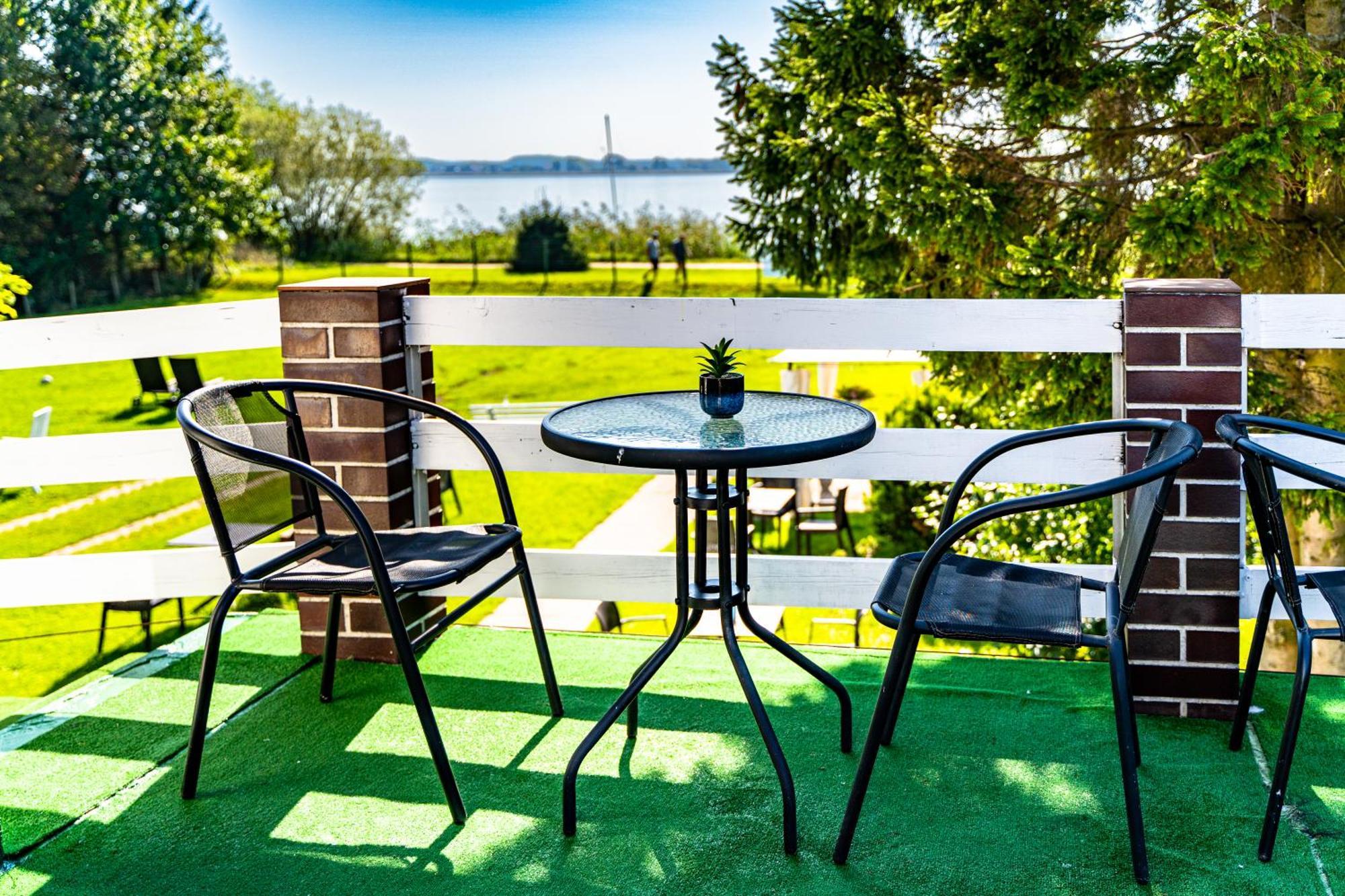 Avista Mielno Hotel Unieście Екстериор снимка